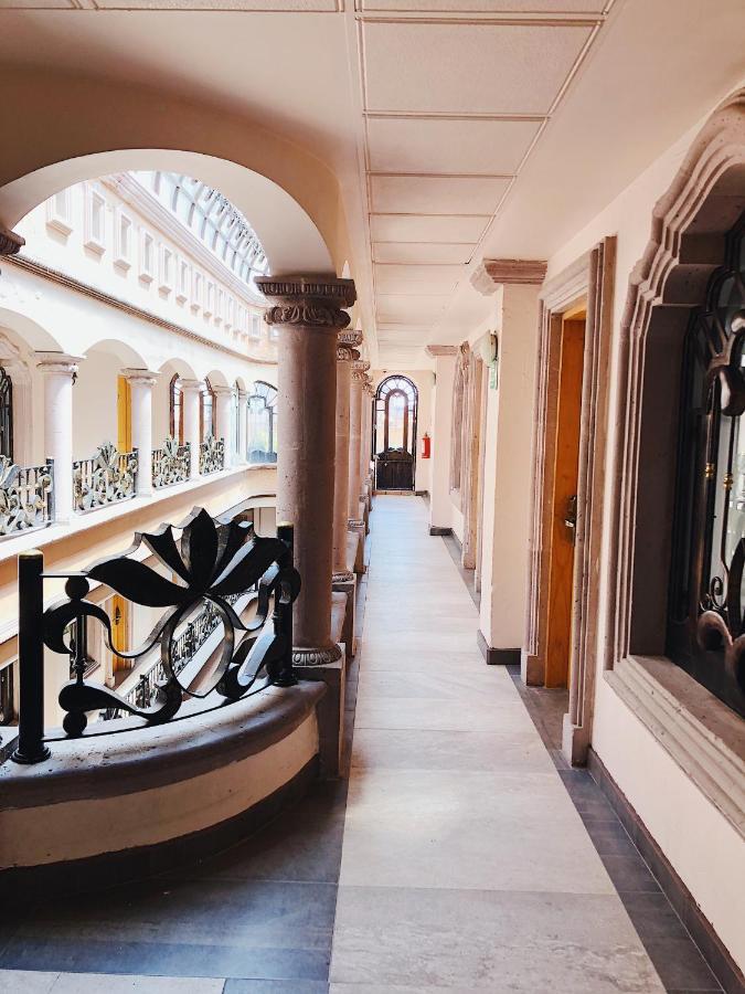 Casa De Angel's 4*