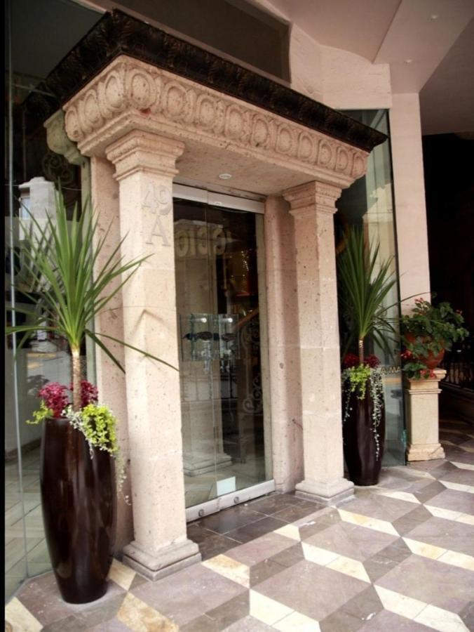 Casa De Angel's 4*
